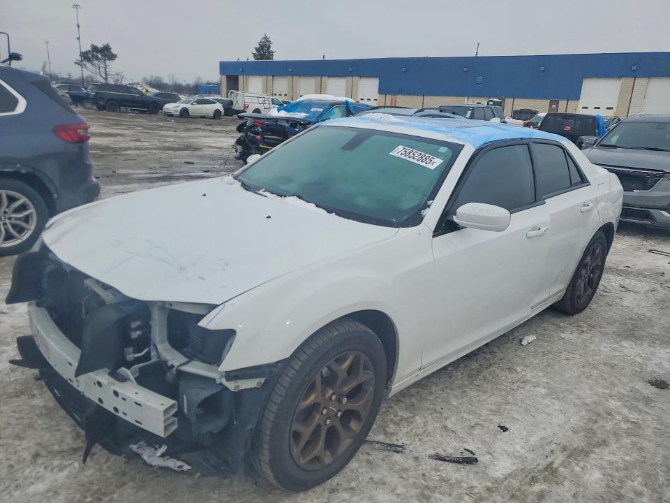 2019 CHRYSLER 300 S — VIN 2C3CCAGGXKH560446