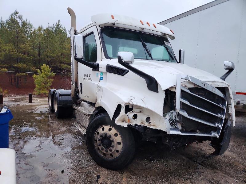 2020 FREIGHTLINER CASCADIA 1 — VIN 1FUJHTDV1LLLG0972