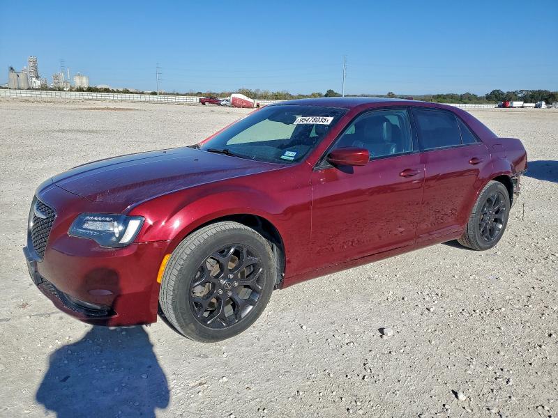 2019 CHRYSLER 300 S — VIN 2C3CCAGG2KH659231