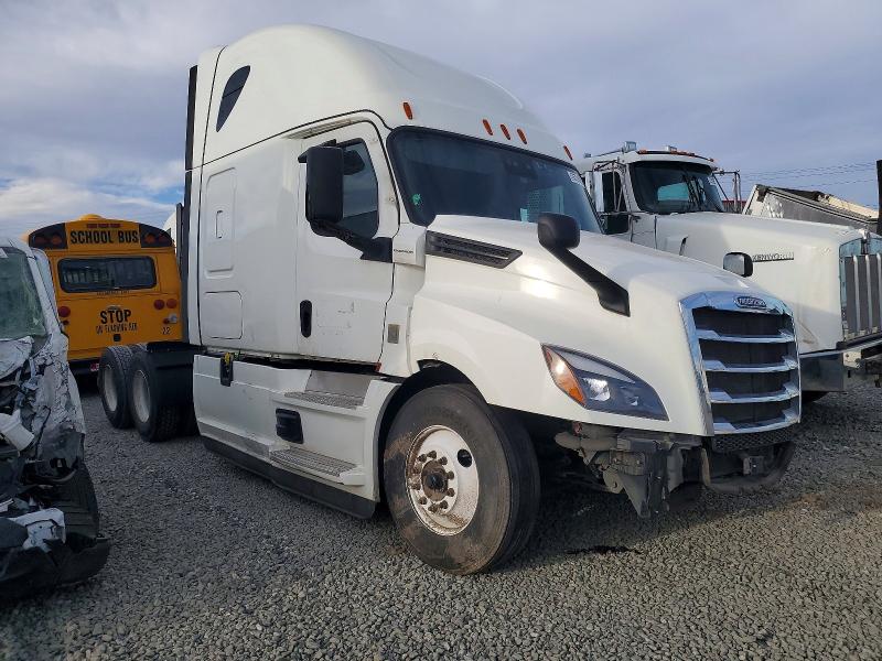 2021 FREIGHTLINER CASCADIA 1 — VIN 3AKJHHDR7MSMU8015