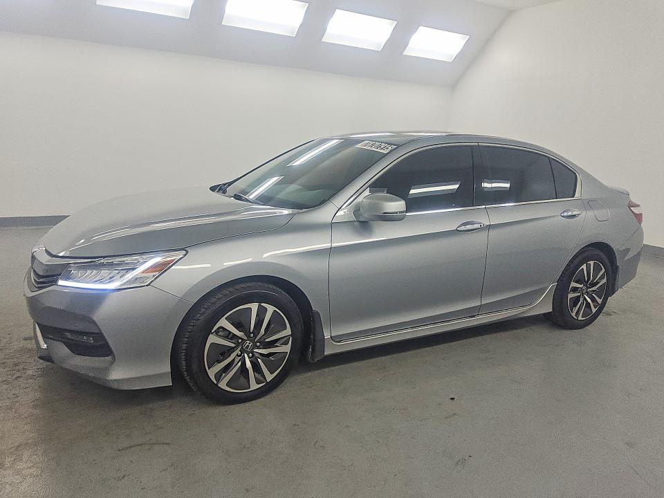 2017 HONDA ACCORD — VIN 1HGCR3F98HA023804