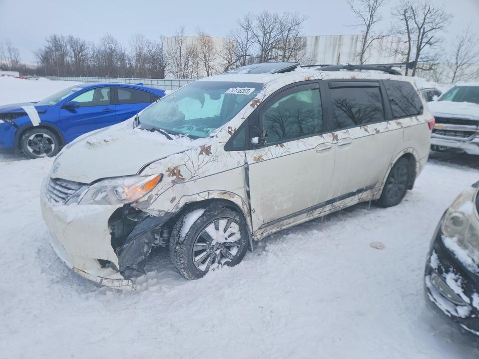2017 TOYOTA SIENNA — VIN 5TDDZ3DC7HS153562