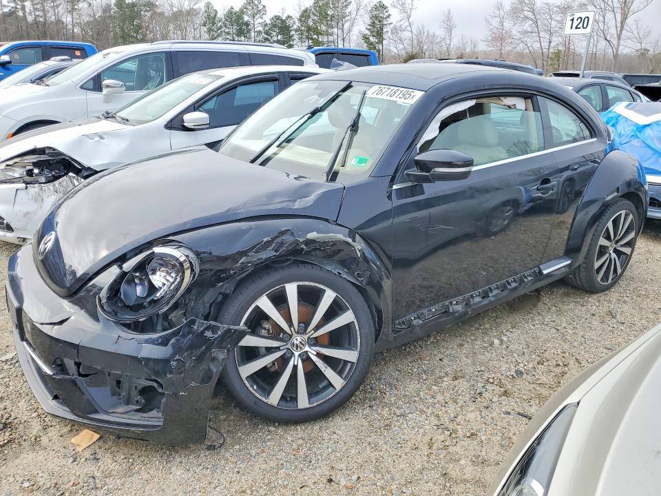 2018 VOLKSWAGEN BEETLE — VIN 3VWJD7AT3JM726683