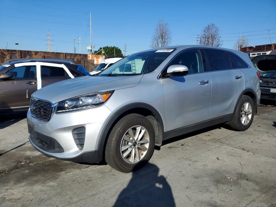 2019 KIA SORENTO L — VIN 5XYPG4A33KG534701