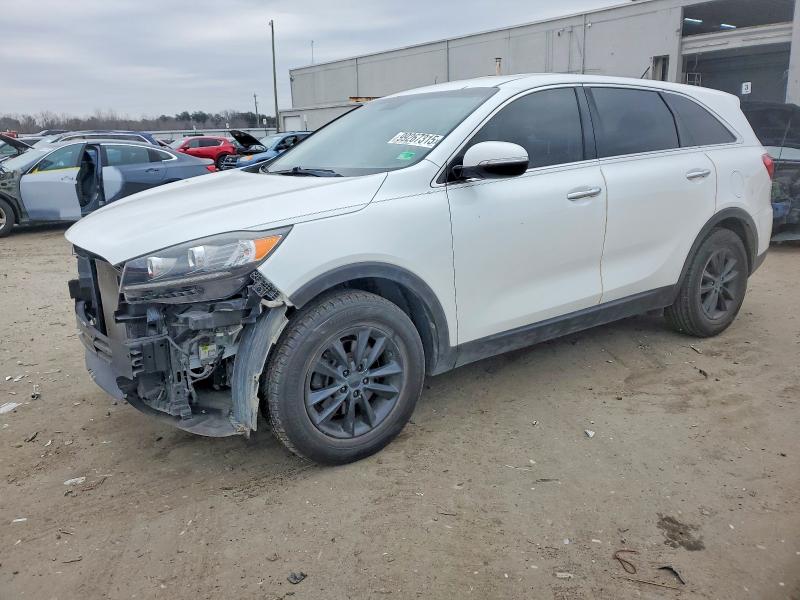 2019 KIA SORENTO L — VIN 5XYPG4A30KG563640