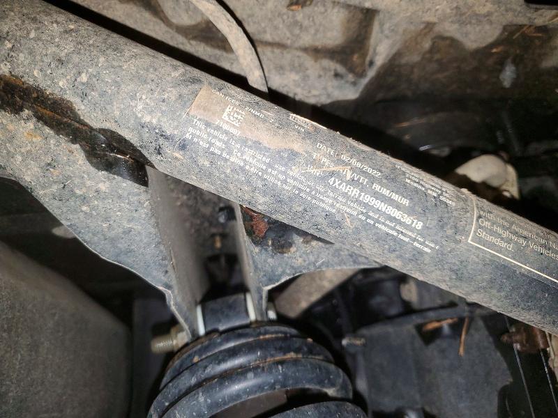 4XARR1999N8063618