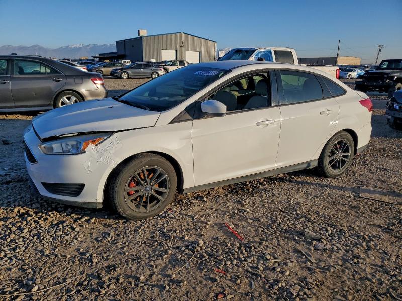 2018 FORD FOCUS SE — VIN 1FADP3F25JL304356