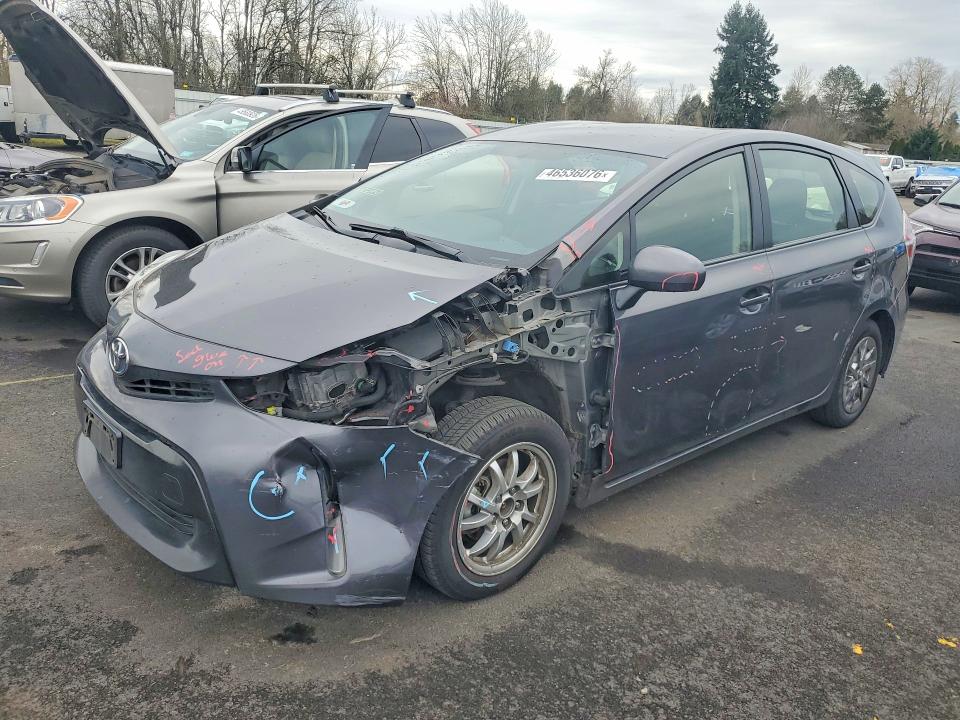 2015 TOYOTA PRIUS V — VIN JTDZN3EU6FJ033061