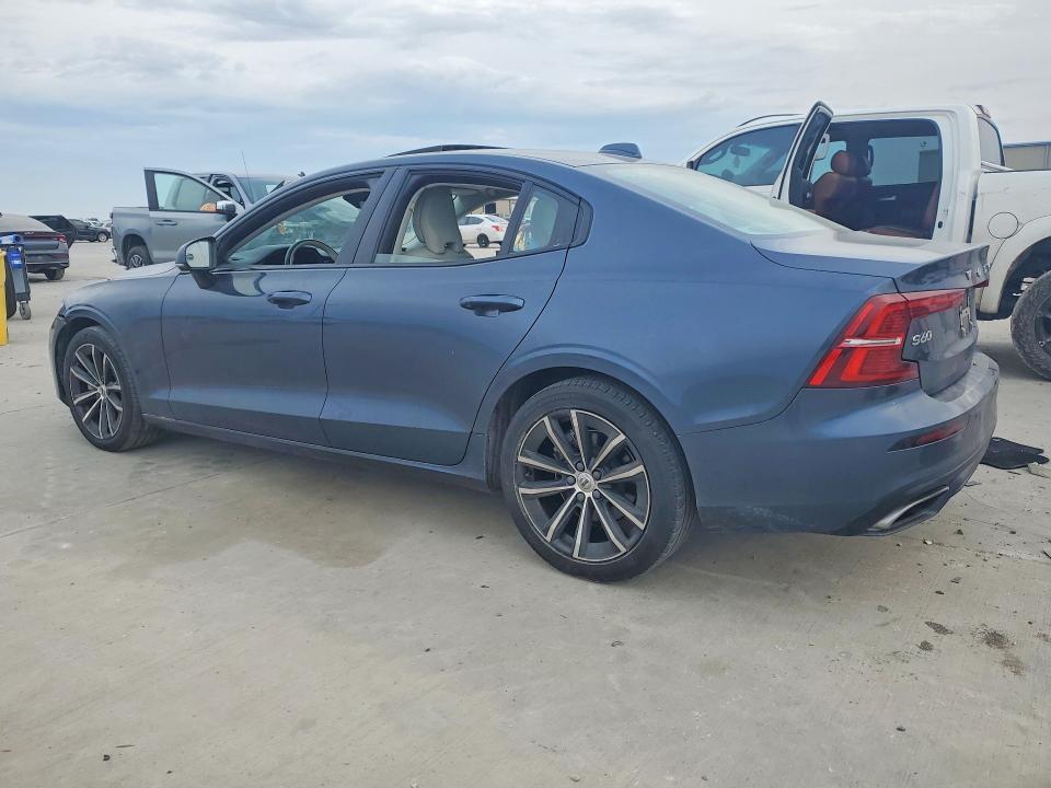 7JR102FZXMG112163