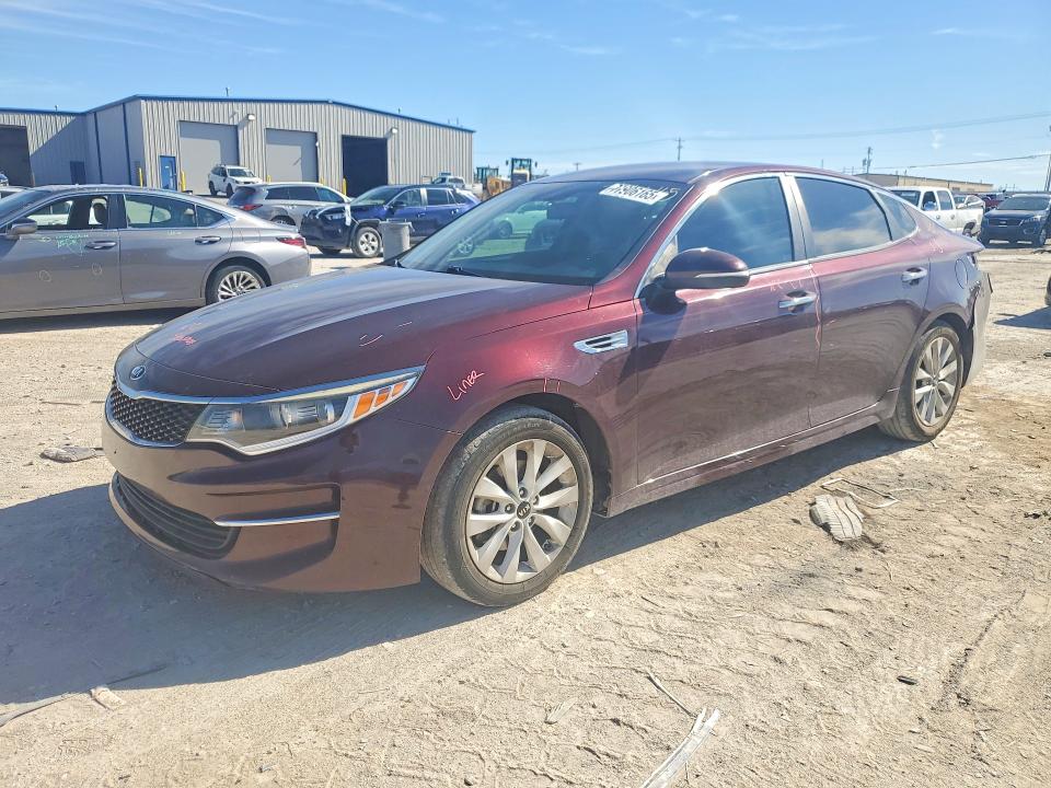2018 KIA OPTIMA — VIN 5XXGT4L33JG274912