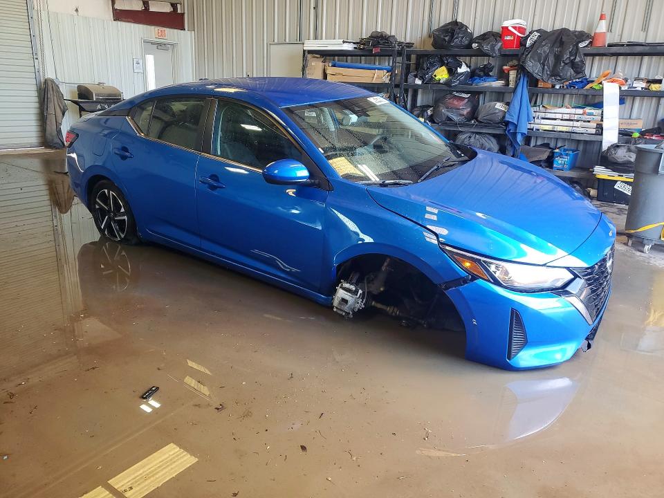 3N1AB8CV3RY330323