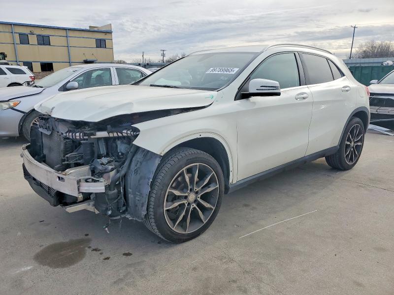 2017 MERCEDES-BENZ GLA 250 — VIN WDCTG4EBXHJ337513