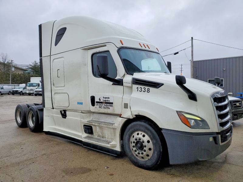 2022 FREIGHTLINER CASCADIA 1 — VIN 3AKJHHDR4NSNN6495
