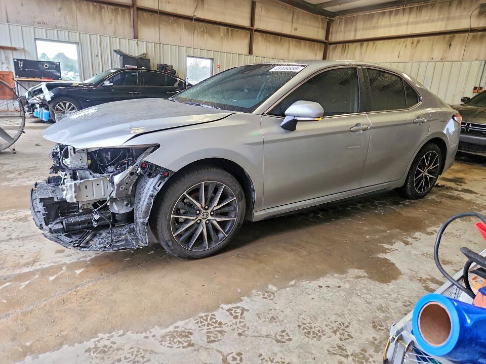2024 TOYOTA CAMRY — VIN 4T1G11AK2RU847900