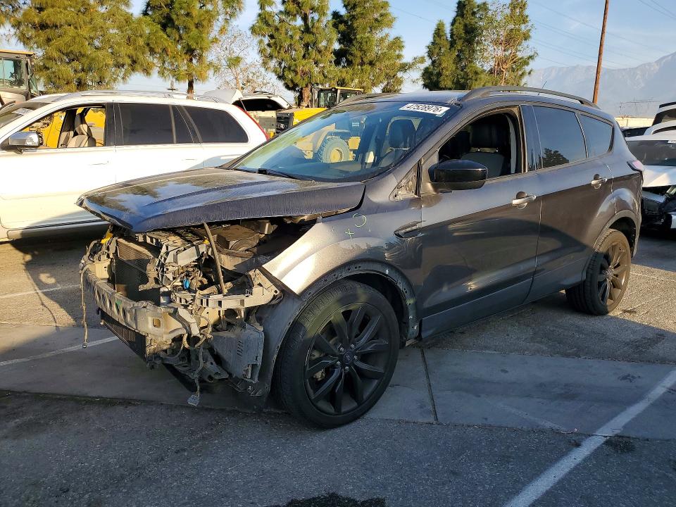 2017 FORD ESCAPE — VIN 1FMCU0GD8HUD20225