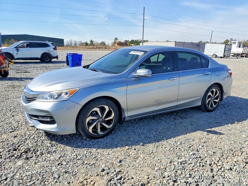 2017 HONDA ACCORD — VIN 1HGCR2F98HA247956