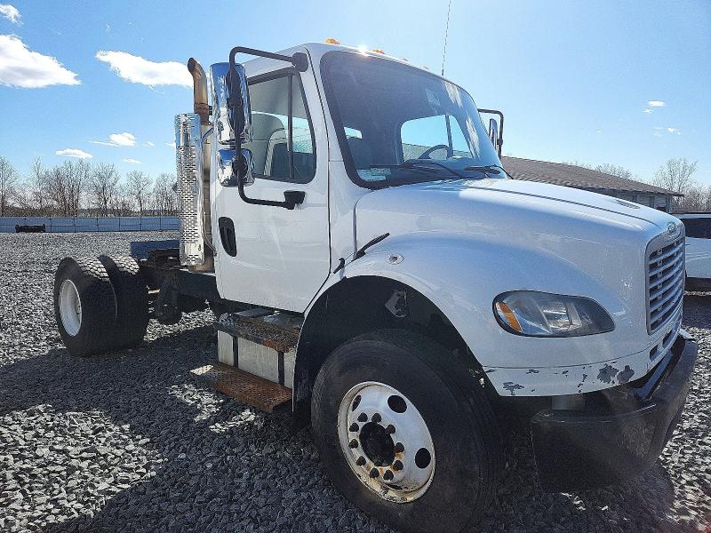 2016 FREIGHTLINER M2 — VIN 1FVACXCY6GHHR9663