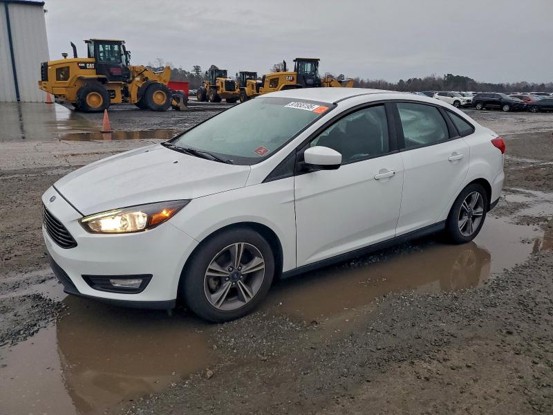 2018 FORD FOCUS SE — VIN 1FADP3F29JL278991