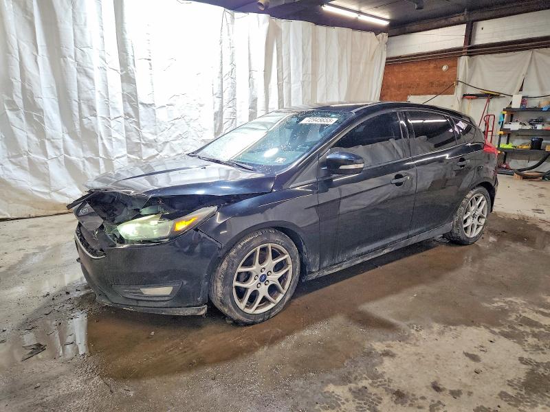 2015 FORD FOCUS SE — VIN 1FADP3K26FL234511