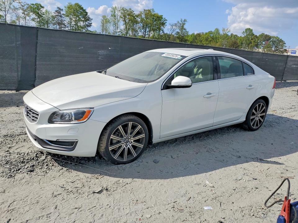 2016 VOLVO S60 — VIN LYV612TM8GB102175