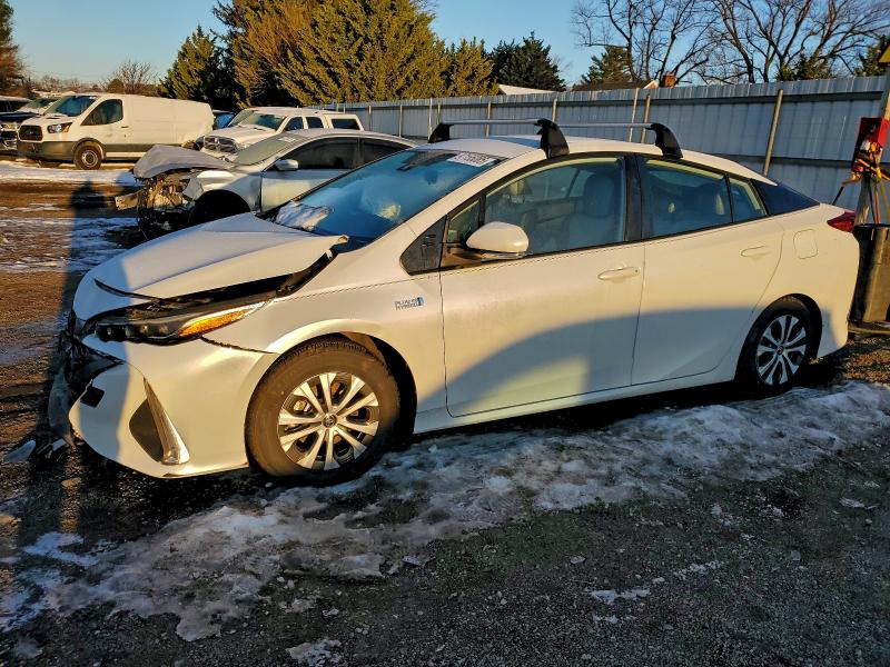 2021 TOYOTA PRIUS PRIME — VIN JTDKAMFP1M3169028