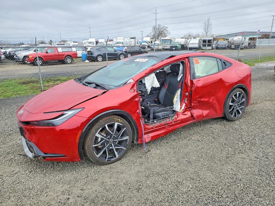 2024 TOYOTA PRIUS PRIME — VIN JTDACACU2R3024330