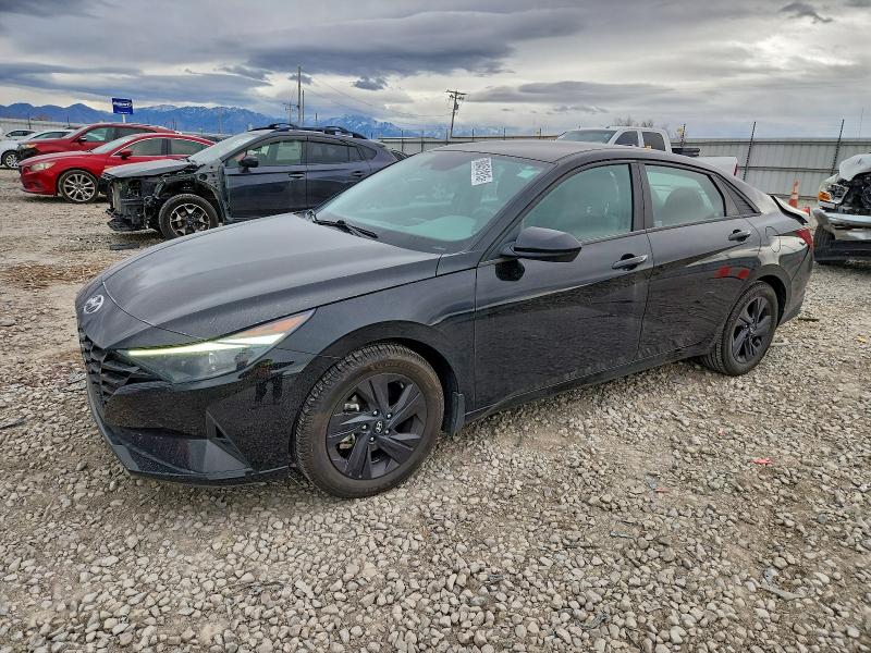 2022 HYUNDAI ELANTRA SE — VIN 5NPLM4AG4NH065903