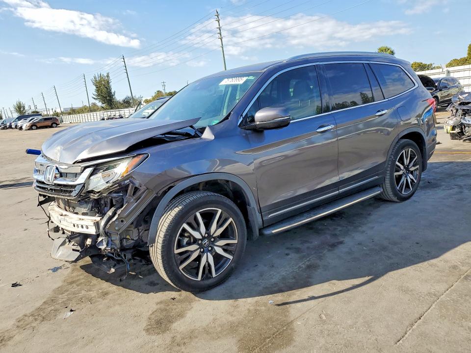 2019 HONDA PILOT — VIN 5FNYF5H97KB003984