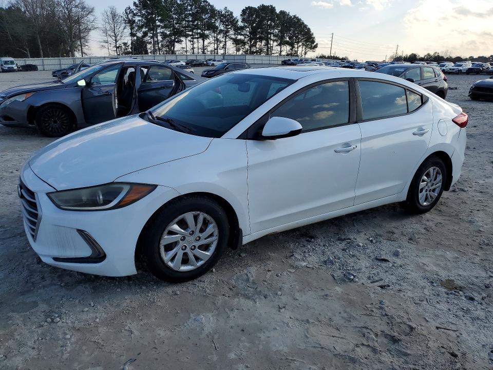 2018 HYUNDAI ELANTRA — VIN 5NPD84LF1JH301799
