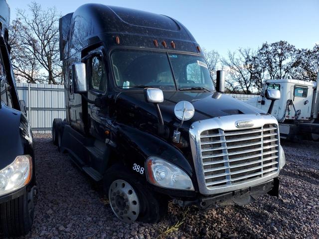 2015 FREIGHTLINER CASCADIA 1 — VIN 3AKJGLD53FSGH3391