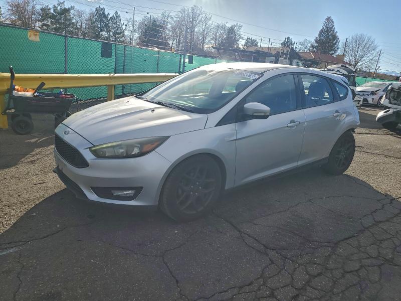 2016 FORD FOCUS SE — VIN 1FADP3K21GL374094