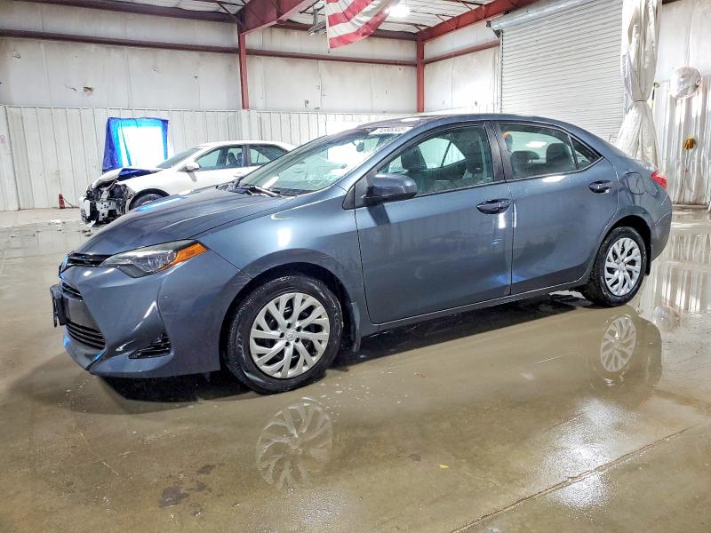 2018 TOYOTA COROLLA L — VIN 2T1BURHE1JC970433