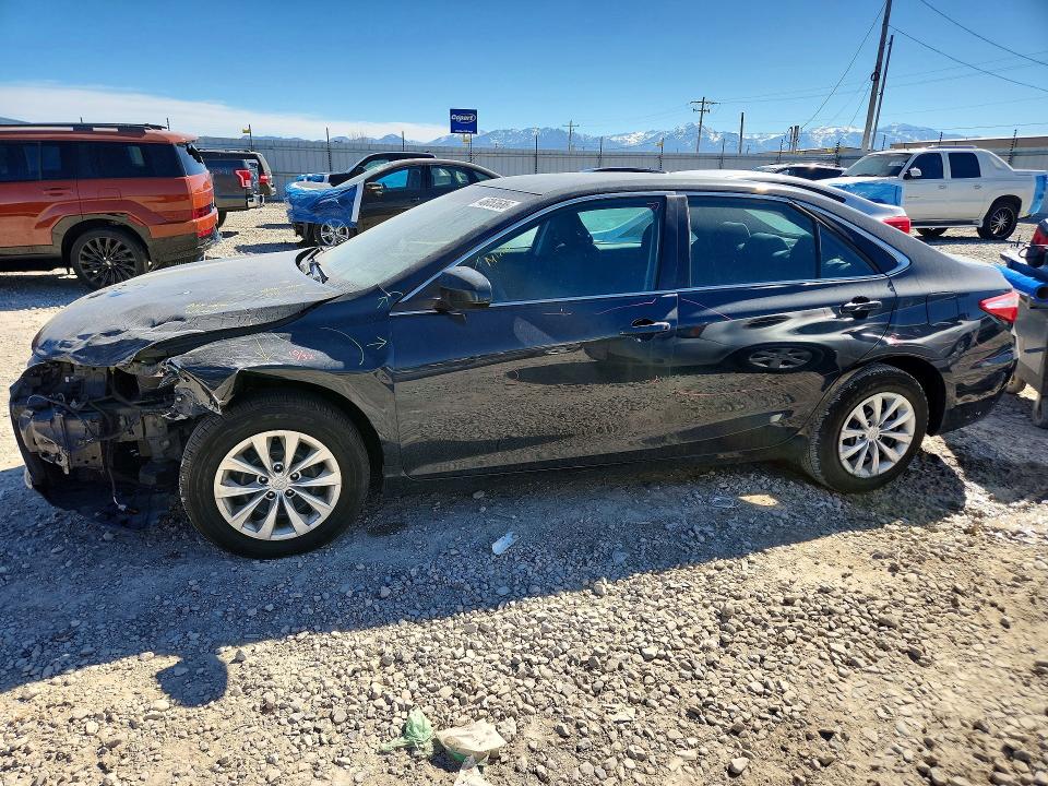 2017 TOYOTA CAMRY — VIN 4T1BF1FKXHU425618