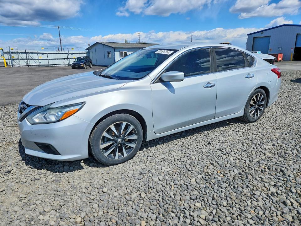 2018 NISSAN ALTIMA — VIN 1N4AL3AP2JC194318