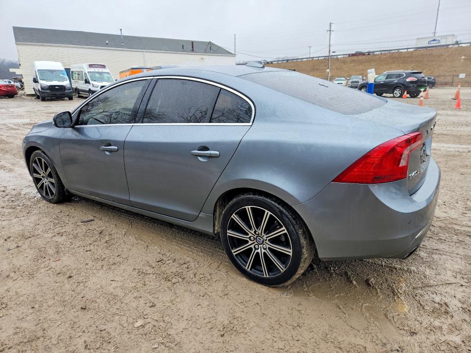 LYV402FK2GB106162