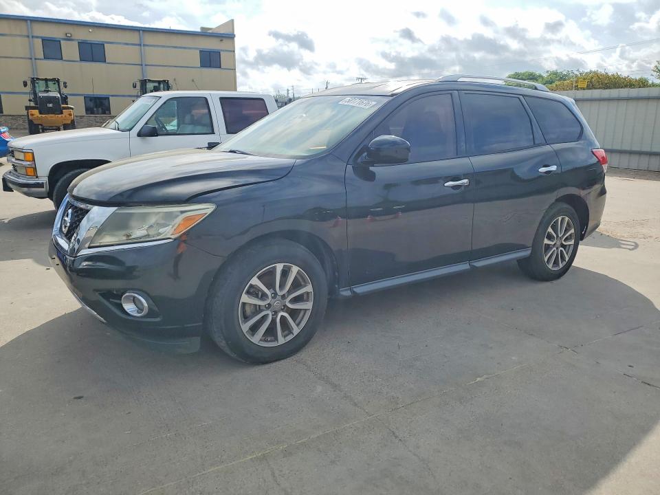 2015 NISSAN PATHFINDER — VIN 5N1AR2MN9FC639282