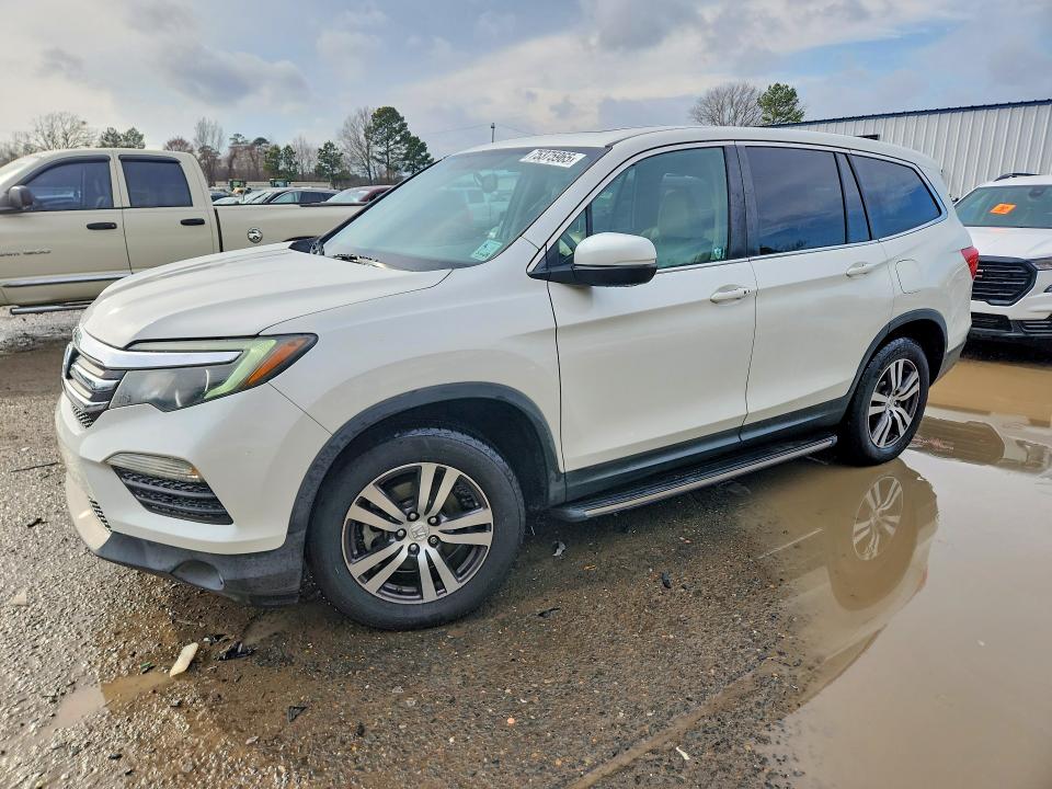 2017 HONDA PILOT — VIN 5FNYF5H56HB002332