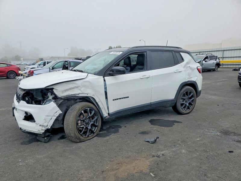 2022 JEEP COMPASS — VIN 3C4NJDBB9NT181621
