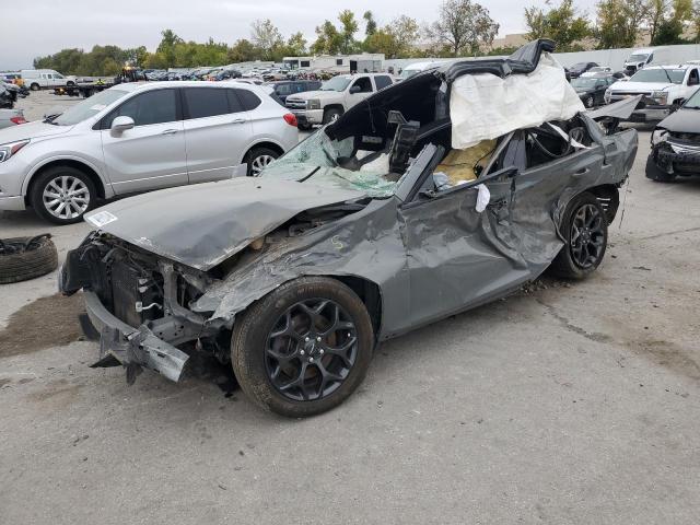 2019 CHRYSLER 300 S — VIN 2C3CCAGG4KH586282