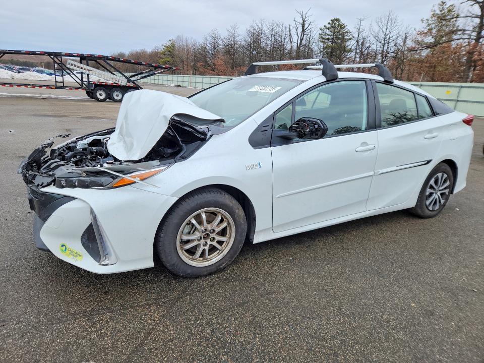 2022 TOYOTA PRIUS PRIME — VIN JTDKAMFP1N3200800
