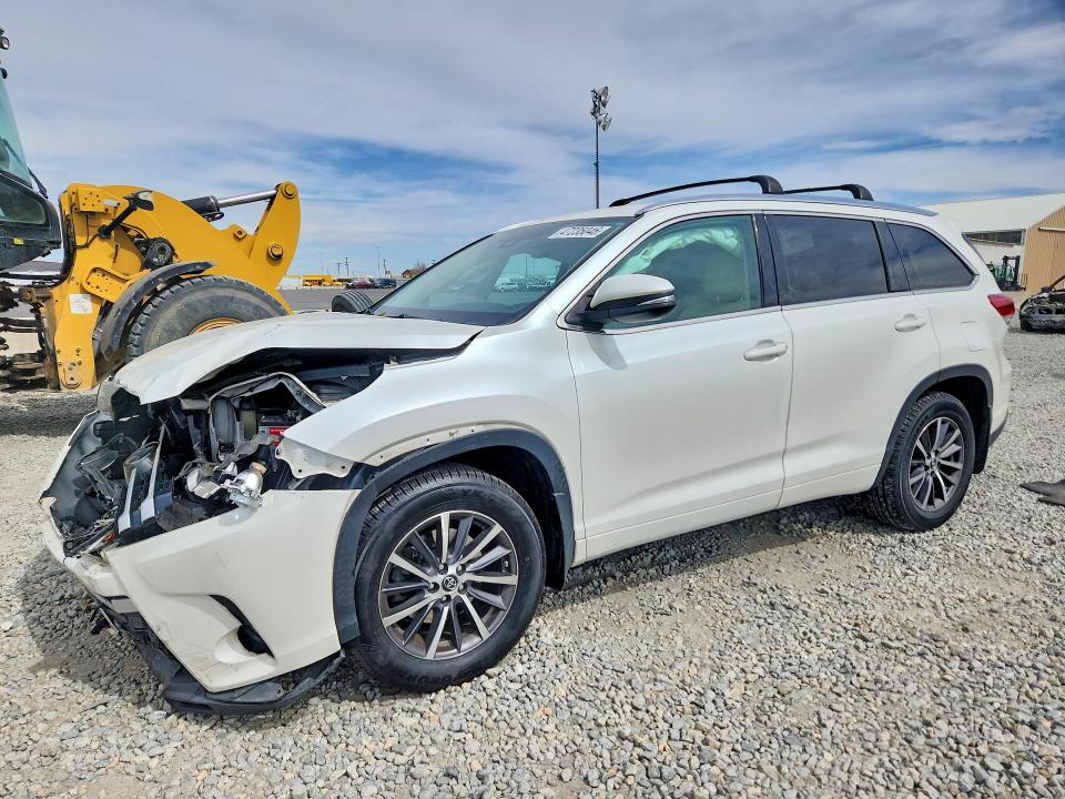 2017 TOYOTA HIGHLANDER — VIN 5TDJZRFH4HS369223
