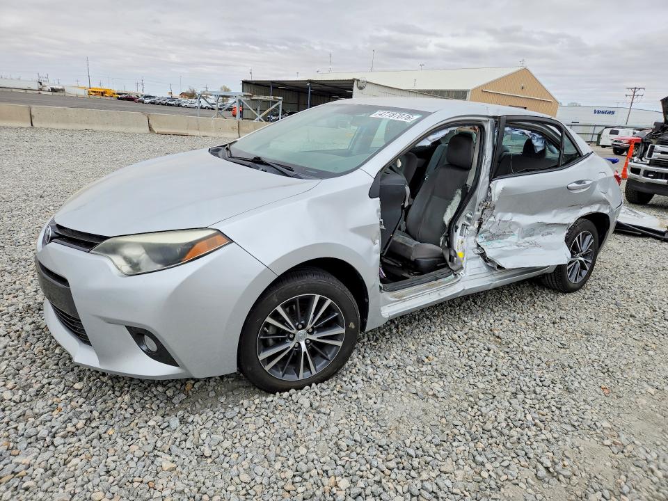 2016 TOYOTA COROLLA — VIN 5YFBURHE7GP503199