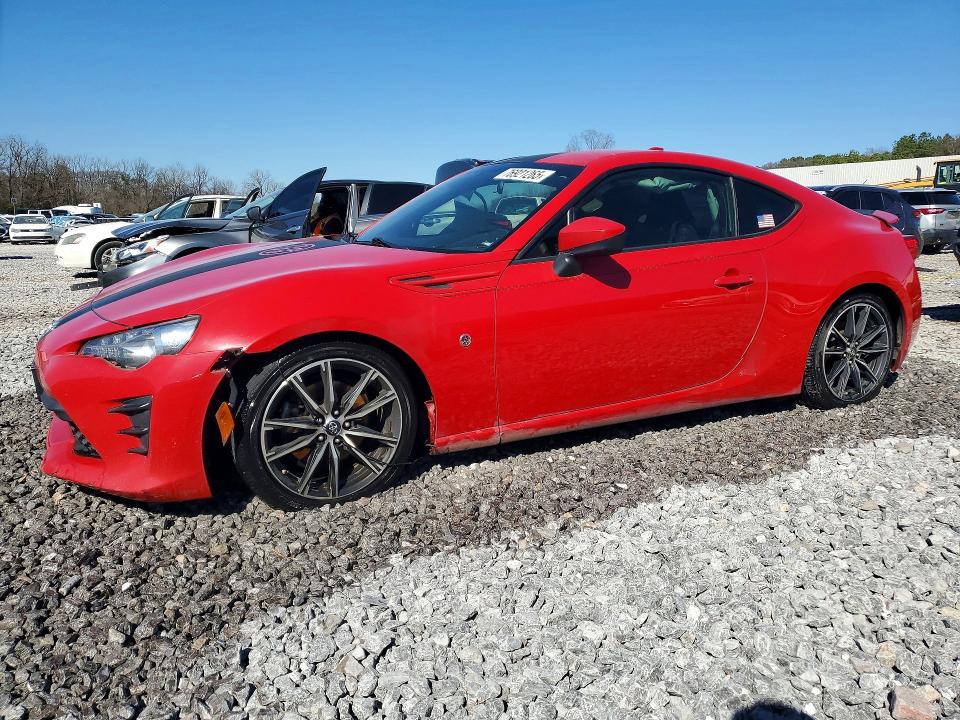 2017 TOYOTA 86 — VIN JF1ZNAA16H8703188