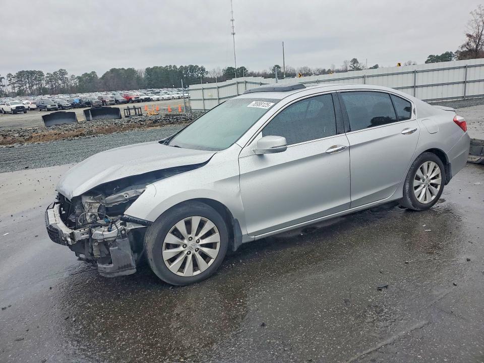 2015 HONDA ACCORD — VIN 1HGCR3F88FA025430