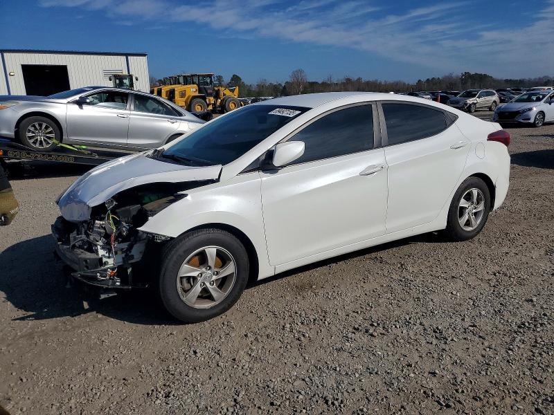 2015 HYUNDAI ELANTRA SE — VIN 5NPDH4AE3FH616511