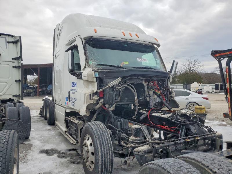 2020 FREIGHTLINER CASCADIA 1 — VIN 3AKJHHDV9LSLR8245
