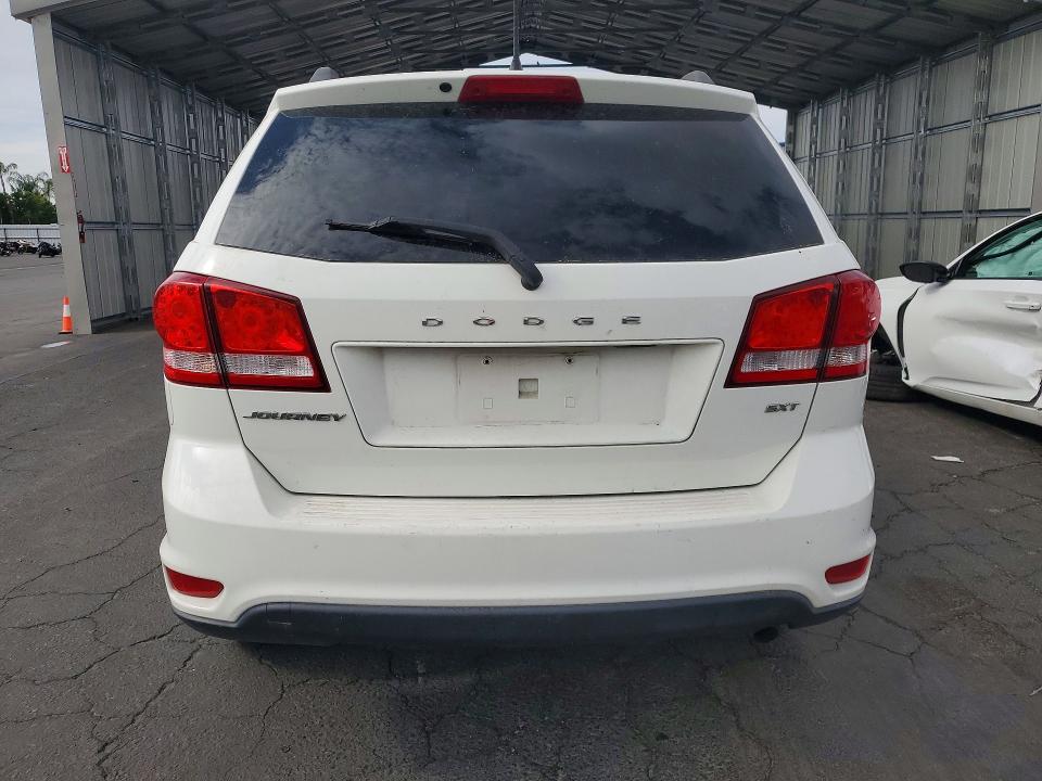 3C4PDCBB3GT217557