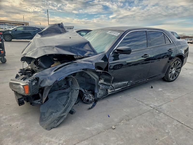 2014 CHRYSLER 300 S — VIN 2C3CCABG0EH190149