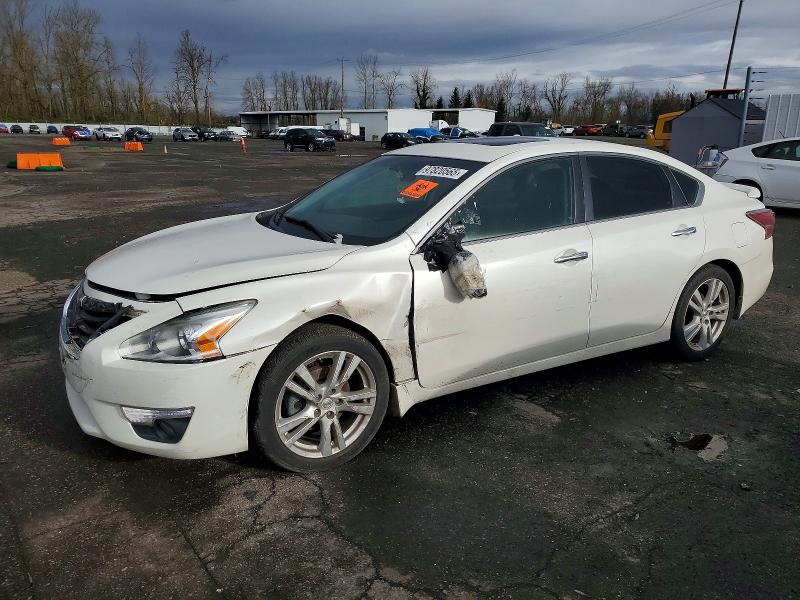 2015 NISSAN ALTIMA — VIN 1N4BL3AP9FC132197