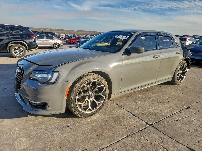 2017 CHRYSLER 300 S — VIN 2C3CCABG1HH635437